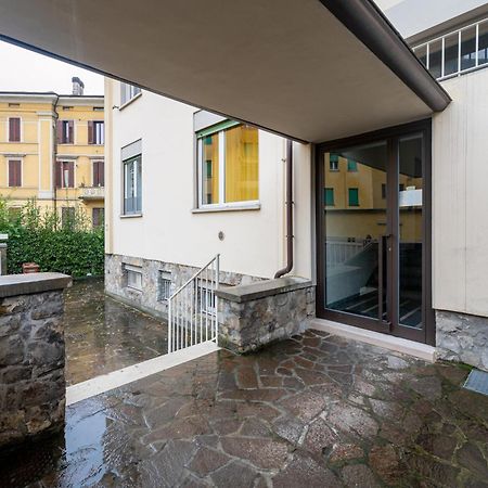 Parma Centro-Stazione Express Apartment ภายนอก รูปภาพ