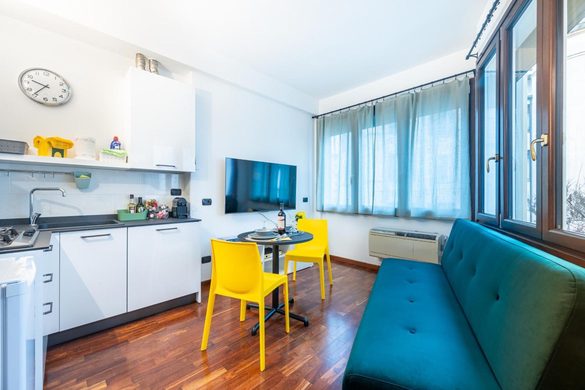 Parma Centro-Stazione Express Apartment ภายนอก รูปภาพ